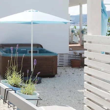 Beachfront Mobile Homes Village * Trogir