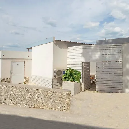 Beachfront Mobile Homes Village Vikendica