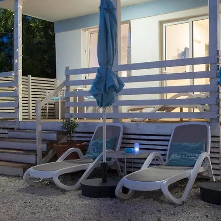 Beachfront Mobile Homes Village Hébergement de vacances *